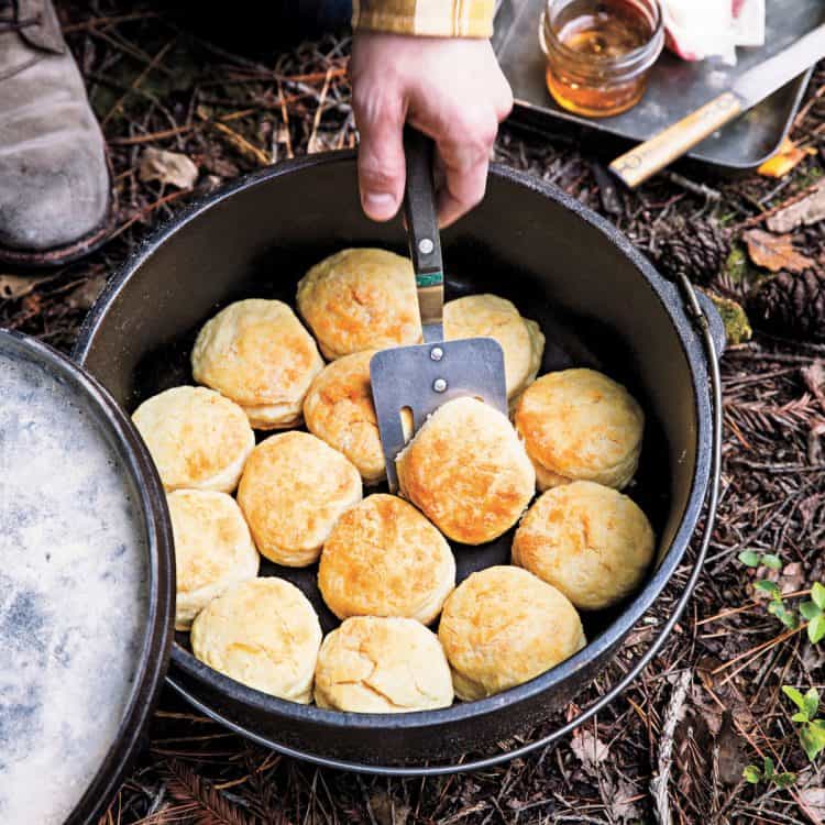 20 Camping Breakfast Ideas for Easy Morning Meals