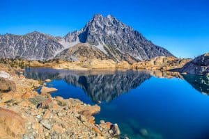 11 Best Hikes In The Alpine Lakes Wilderness, Washington - Territory Supply