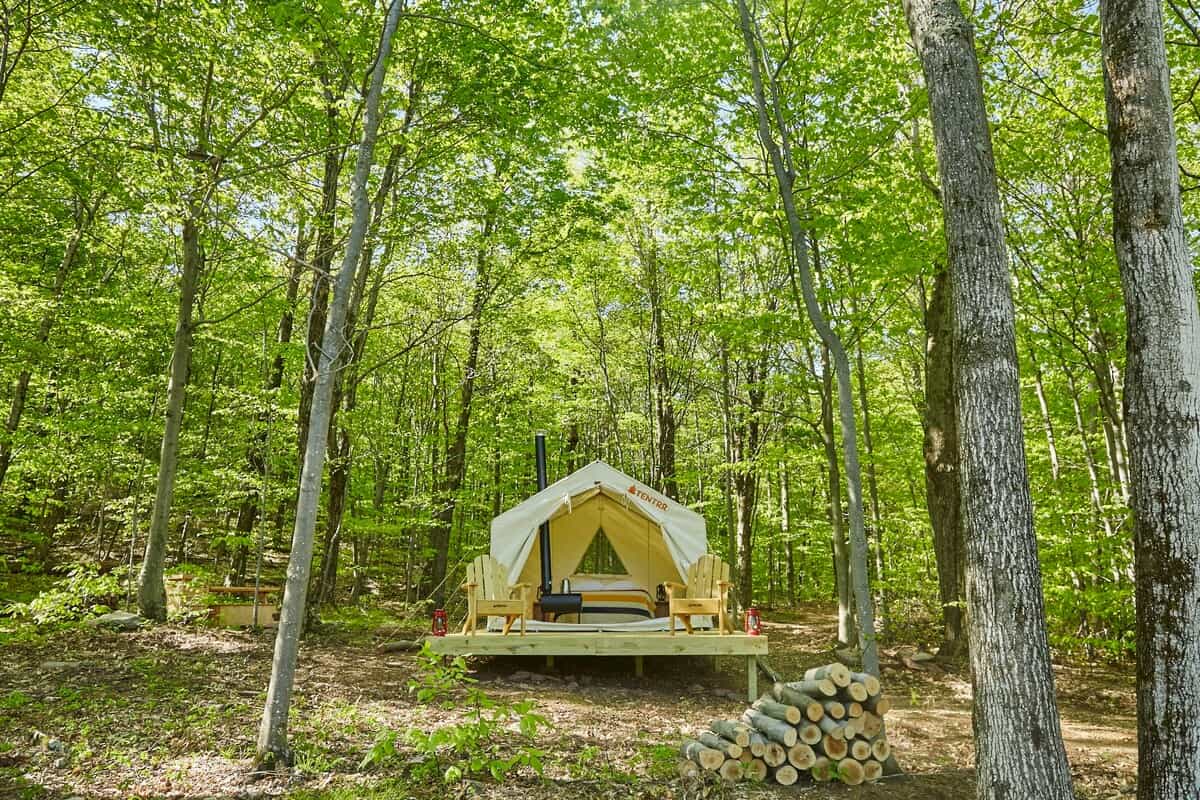 10 Gorgeous Glamping Spots in New York State - Territory Supply