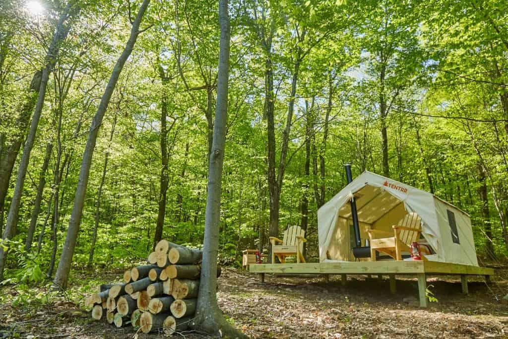 10 Gorgeous Glamping Spots in New York State - Territory Supply