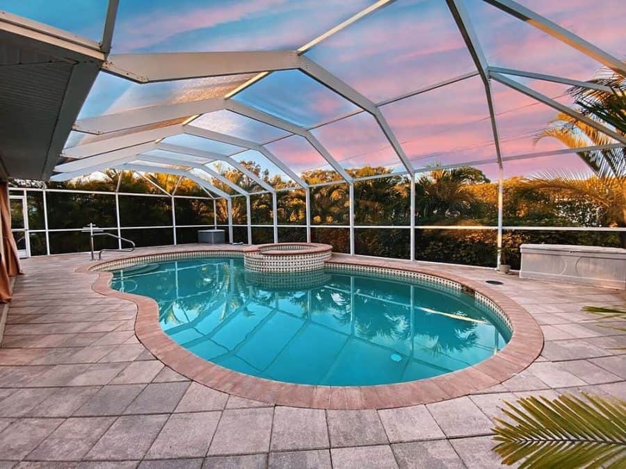 6 of the Best Airbnbs in Fort Myers, Florida Territory Supply