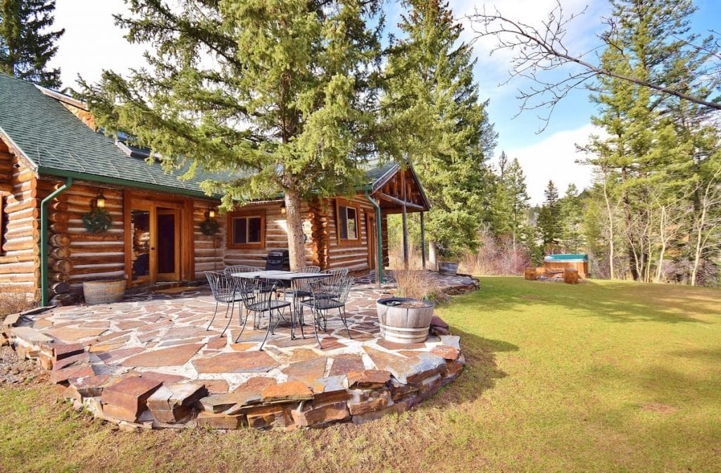 11 Remote & Secluded Cabin Rentals in Montana Territory Supply