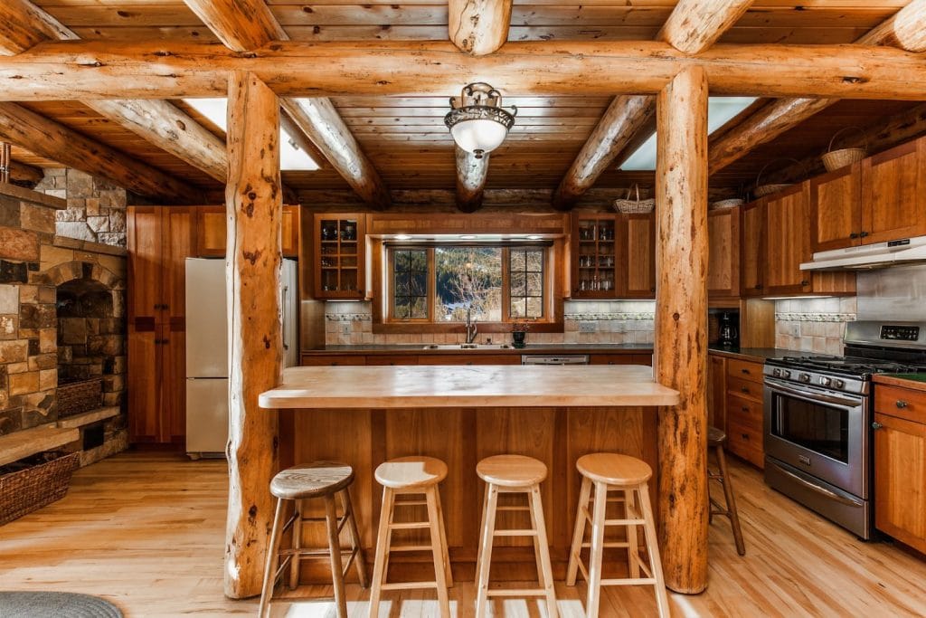 11 Remote & Secluded Cabin Rentals in Montana - Territory Supply