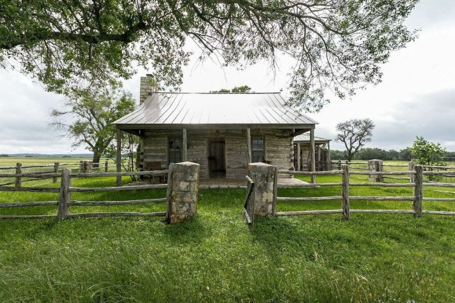 10 Gorgeous Texas Hill Country Cabin Rentals - Territory Supply