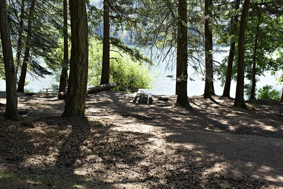 9 Amazing Lake Camping Sites in Washington - Territory Supply