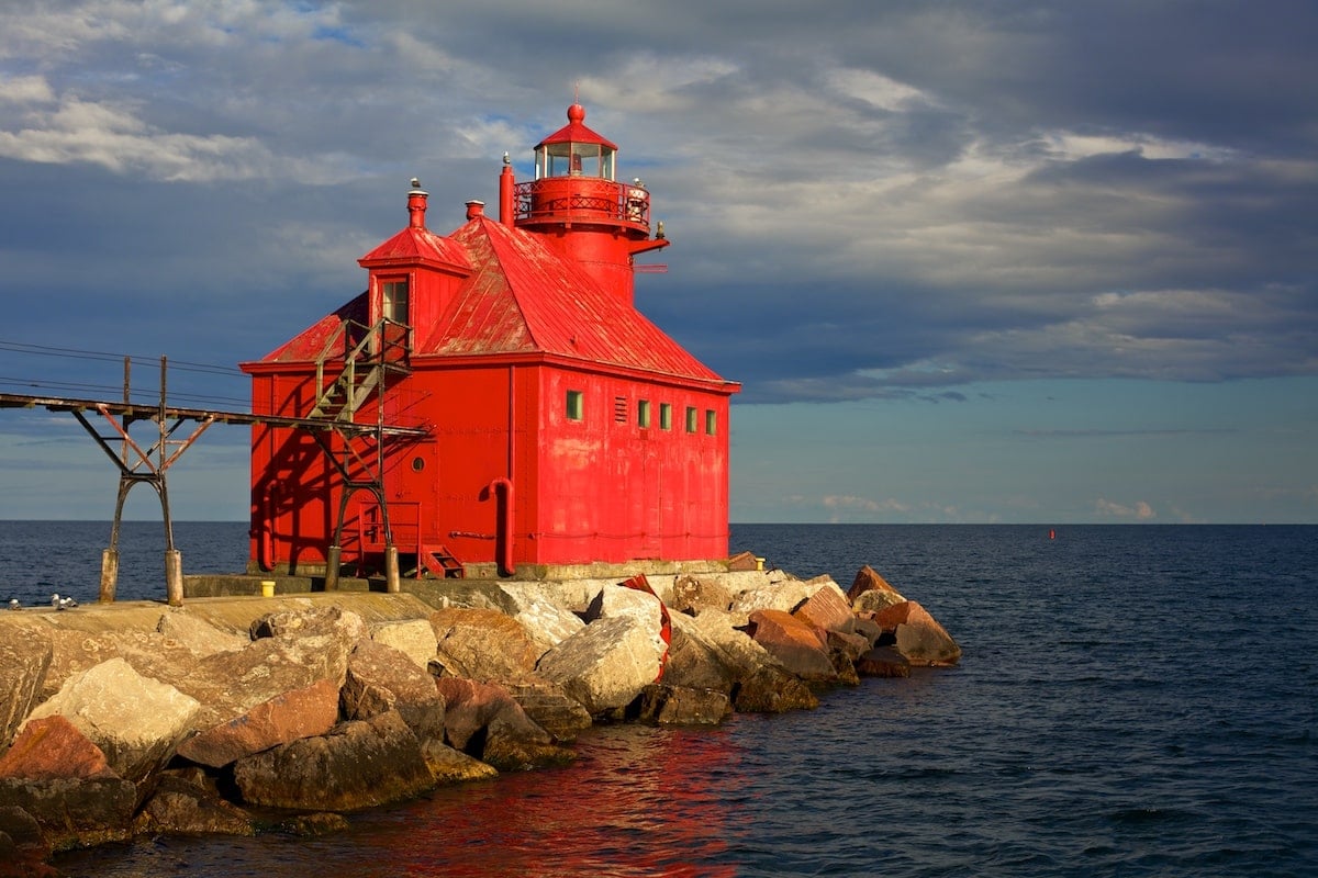 10 Amazing Small Towns in Wisconsin for a Charming Escape - Territory ...