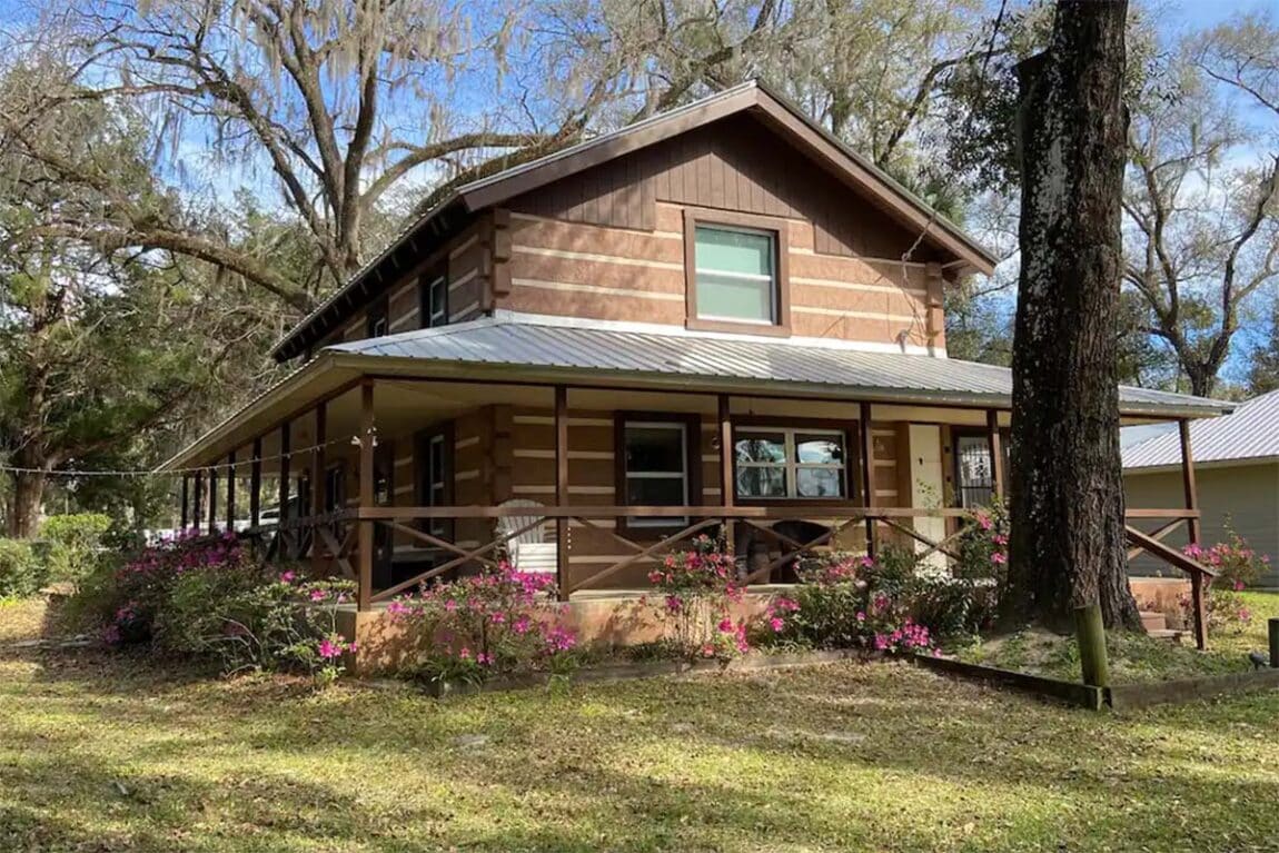 10 Best Cabin Rentals In Florida For A Relaxing Vacay Territory Supply   Florida Cabin Rental 1150x767 