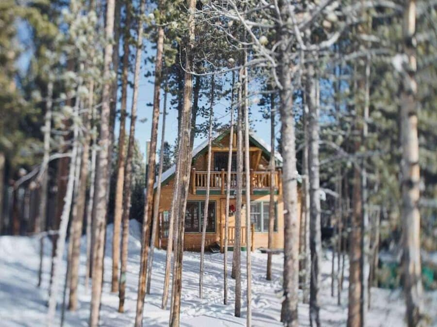 10 Relaxing Cabin Rentals In Breckenridge Colorado Territory Supply   Peak 8 Cabin Rental 900x675 