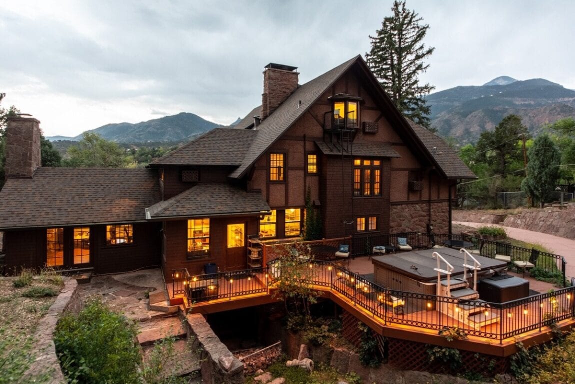 12 Magical Cabin Rentals In Manitou Springs, Colorado - Territory Supply