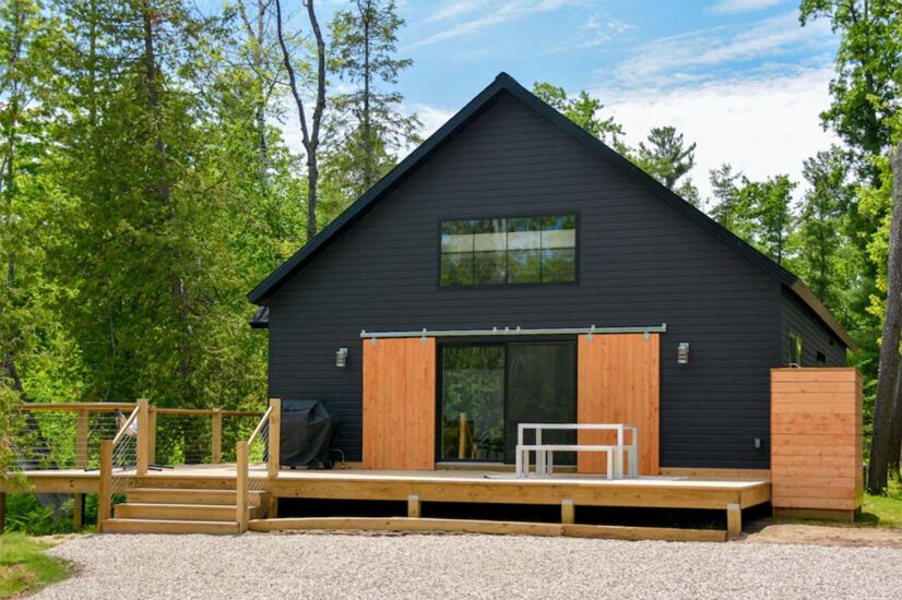 11 Cozy Pet-Friendly Cabin Rentals in Michigan - Territory Supply