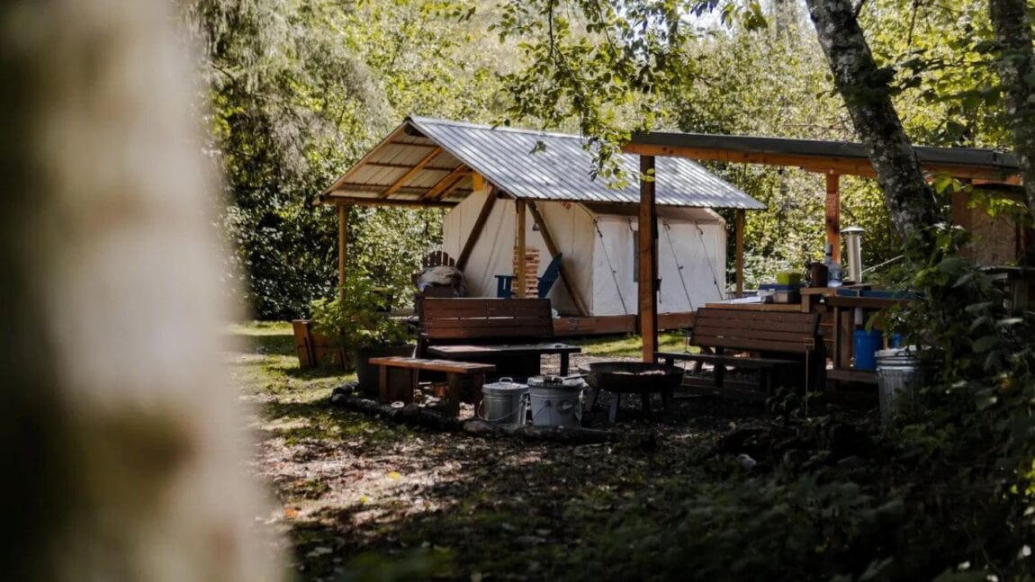 11 Epic Glamping Spots In Washington State - Territory Supply