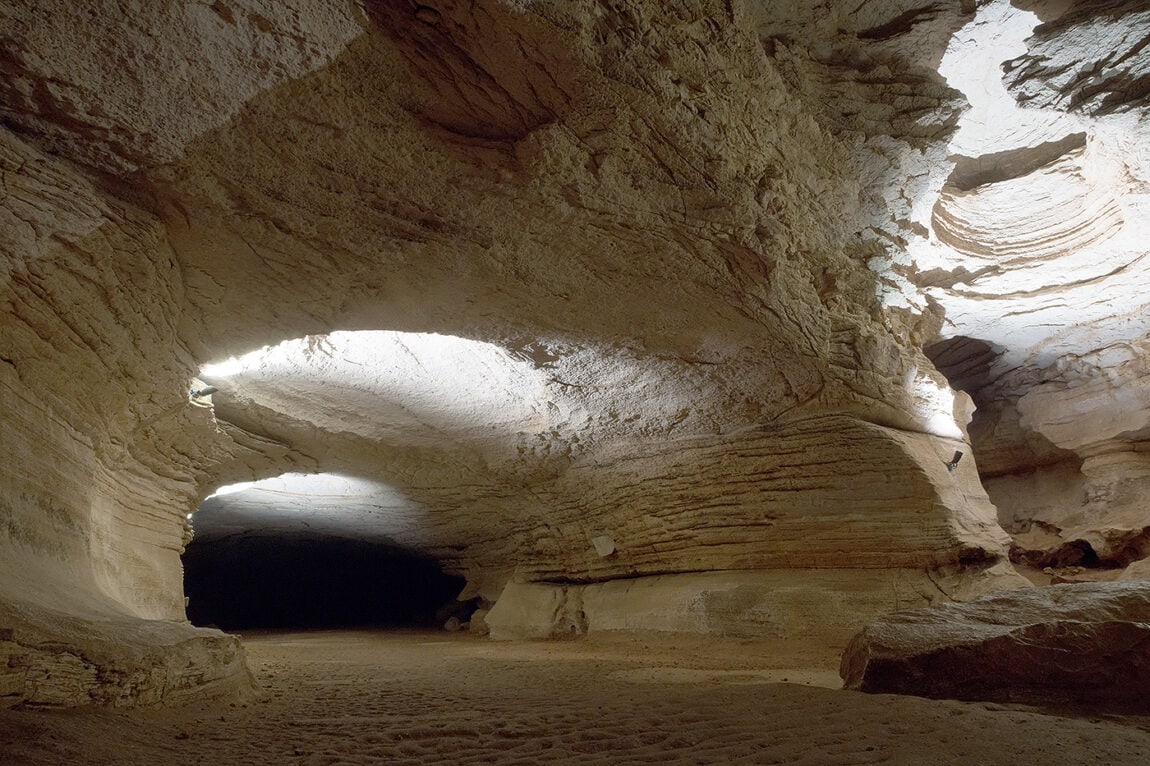 10 Cool Caves in Texas for Exploring Underground - Territory Supply