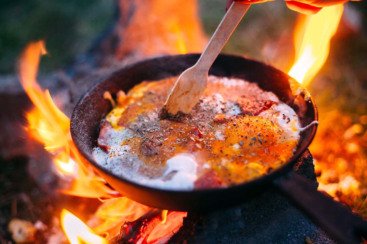 8 Excellent One-Pot Camping Meal Ideas - Territory Supply