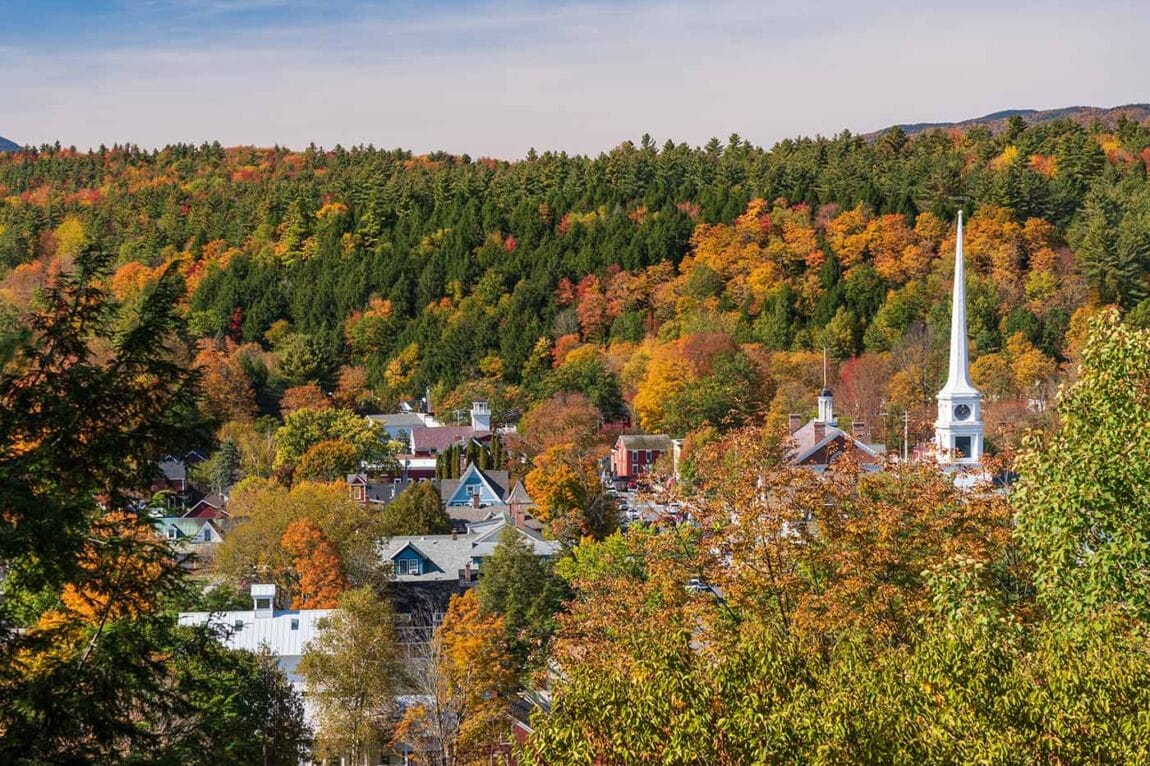 10 Best Hikes in Stowe, Vermont to Experience Outstanding Views