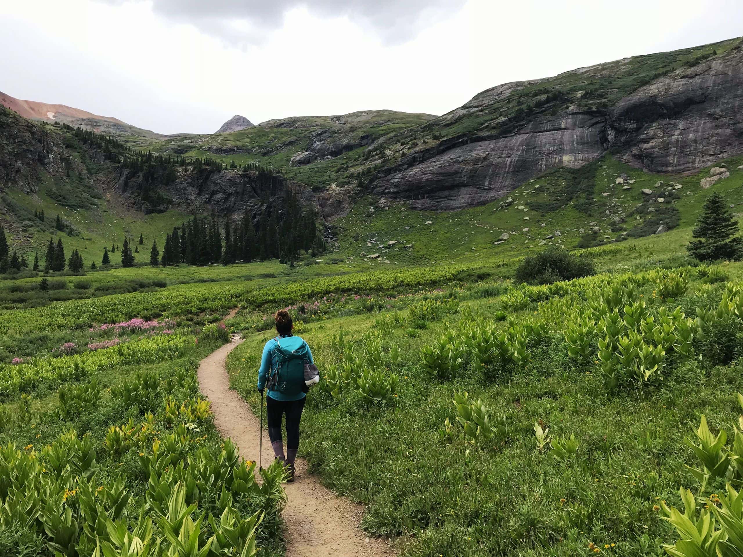 Hiking on Ice lake trail