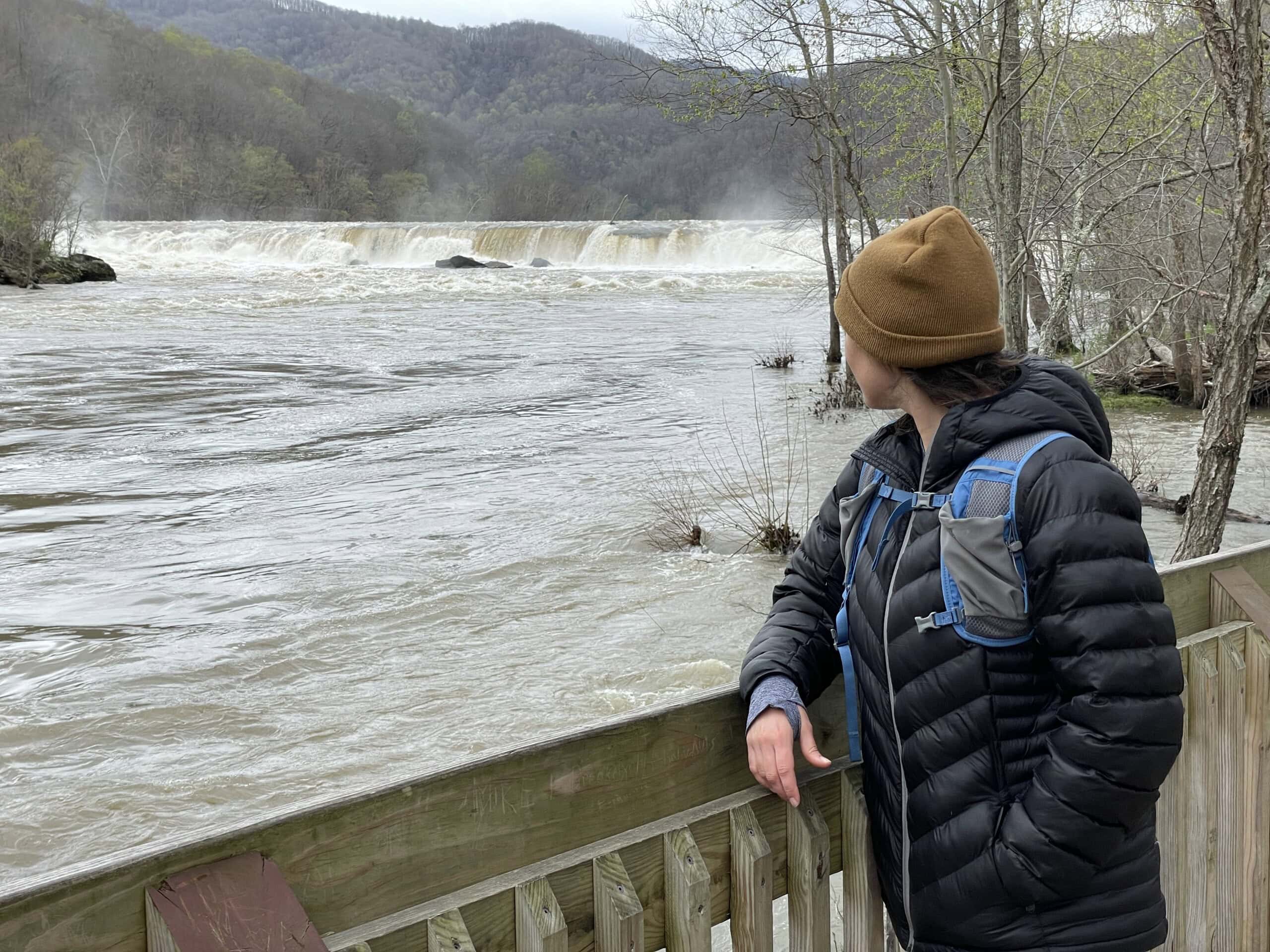 sandstone falls in distance